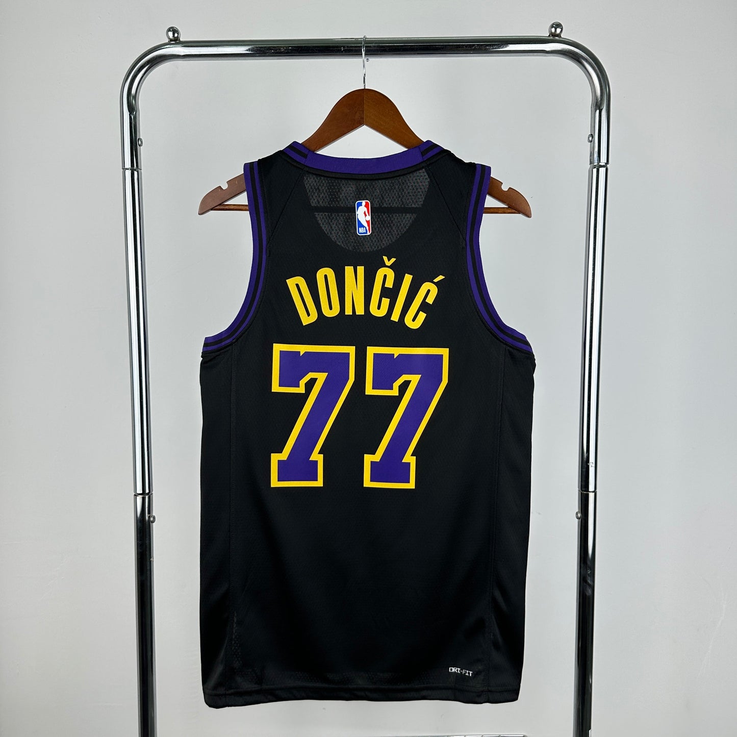 Los Angeles Lakers 24 (Retro Players)